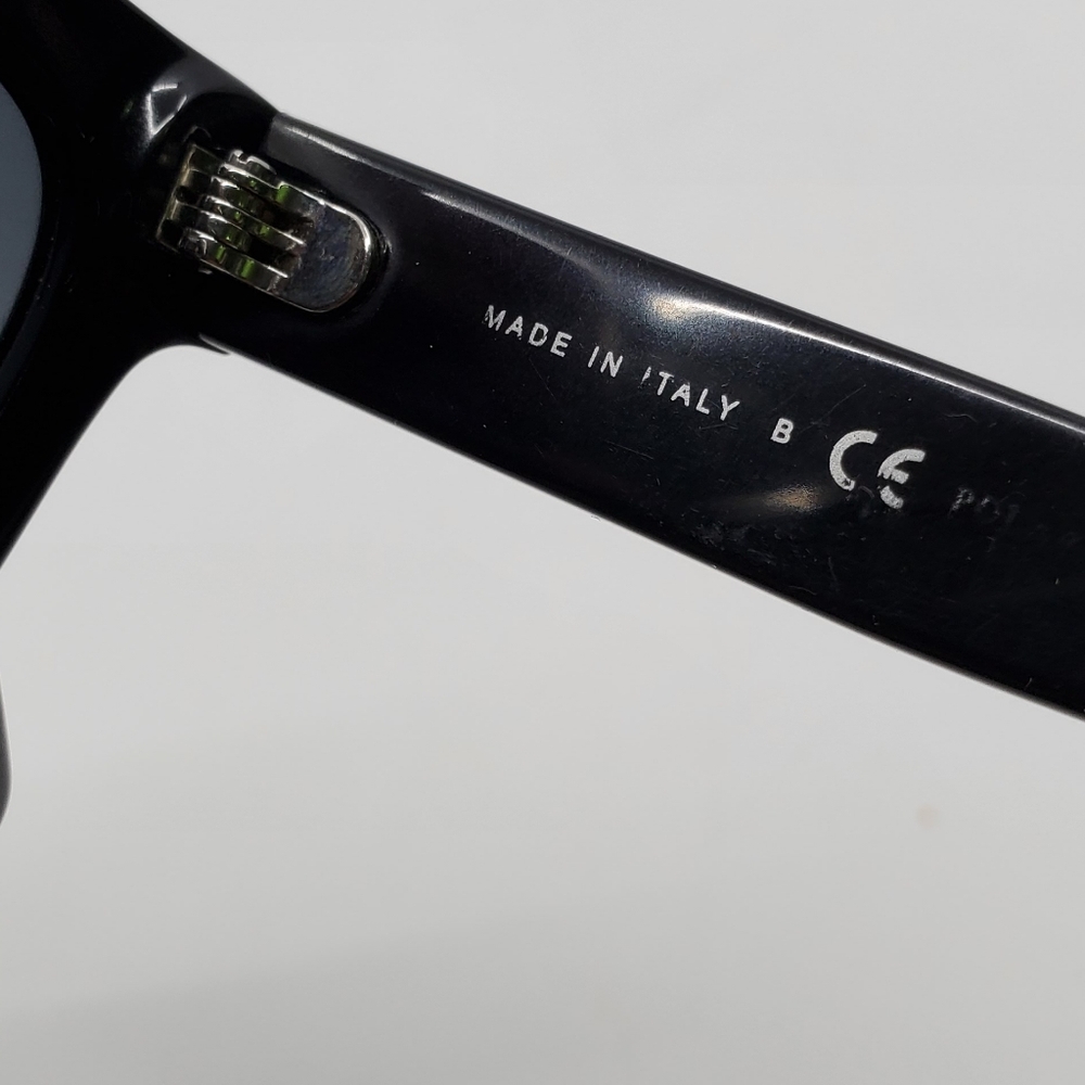 Chanel Square Logo Polarized Sunglasses. - Picture 6 of 11